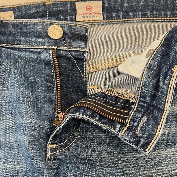 Women’s AG Distressed Jeans - Picture 10 of 10